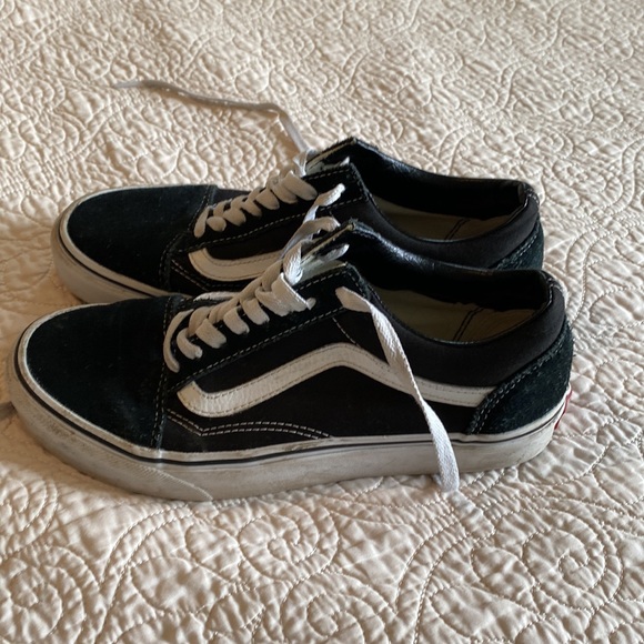 Black and white vans size 8 women - Picture 5 of 9